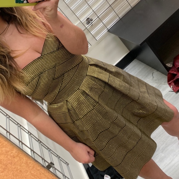 Waist Trimming Bondage Dress! - Picture 5 of 6